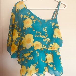 🌼💙 Blue & Yellow Florar One Shoulder Top 💙🌼